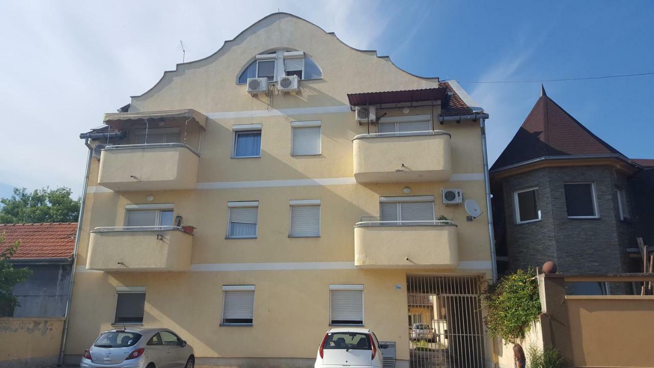 Appartement Apartman Gaga à Novi Sad Extérieur photo